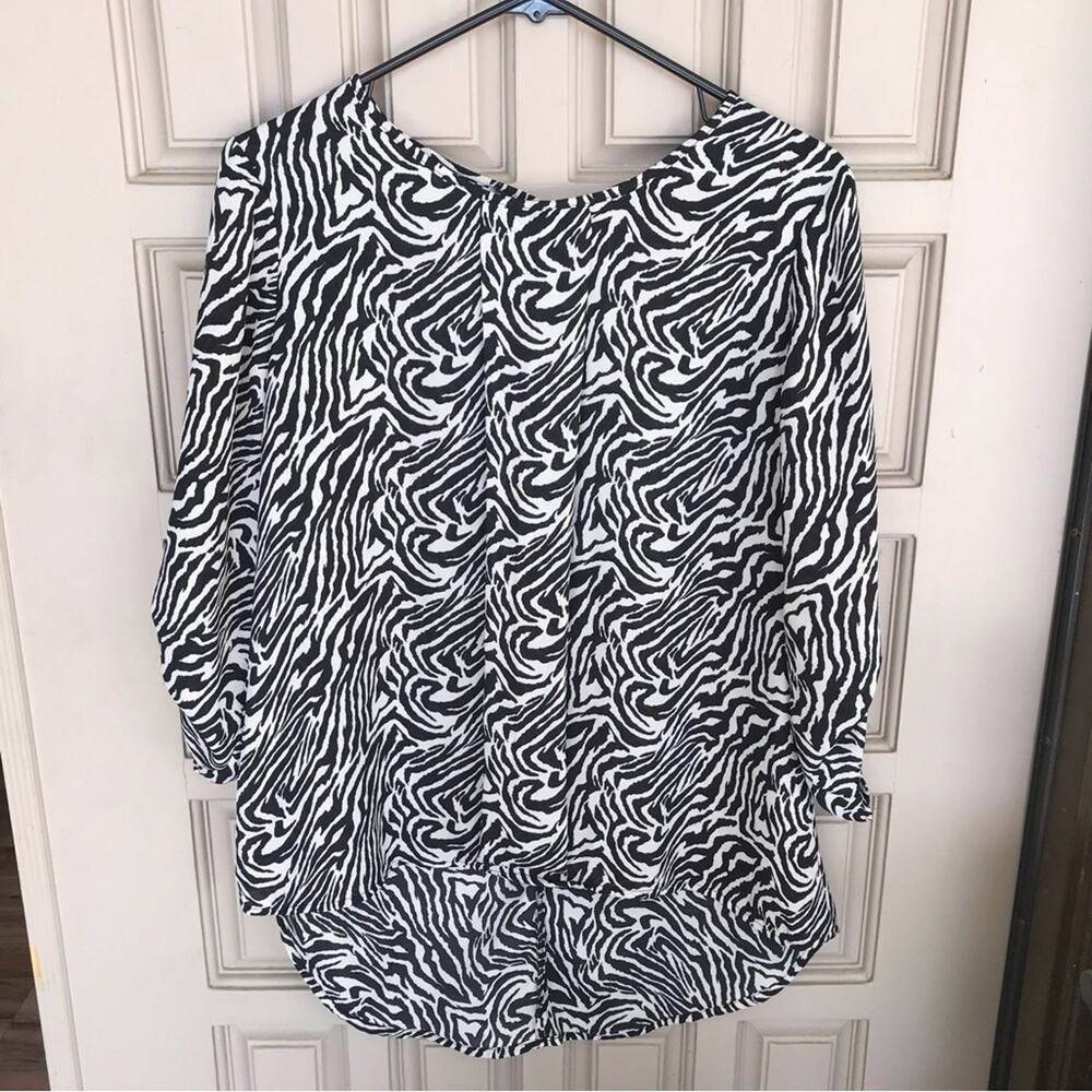 Sami & Jo Classic Office Wear Crepe Blouse Blk/White Long Sleeves Pleat Front